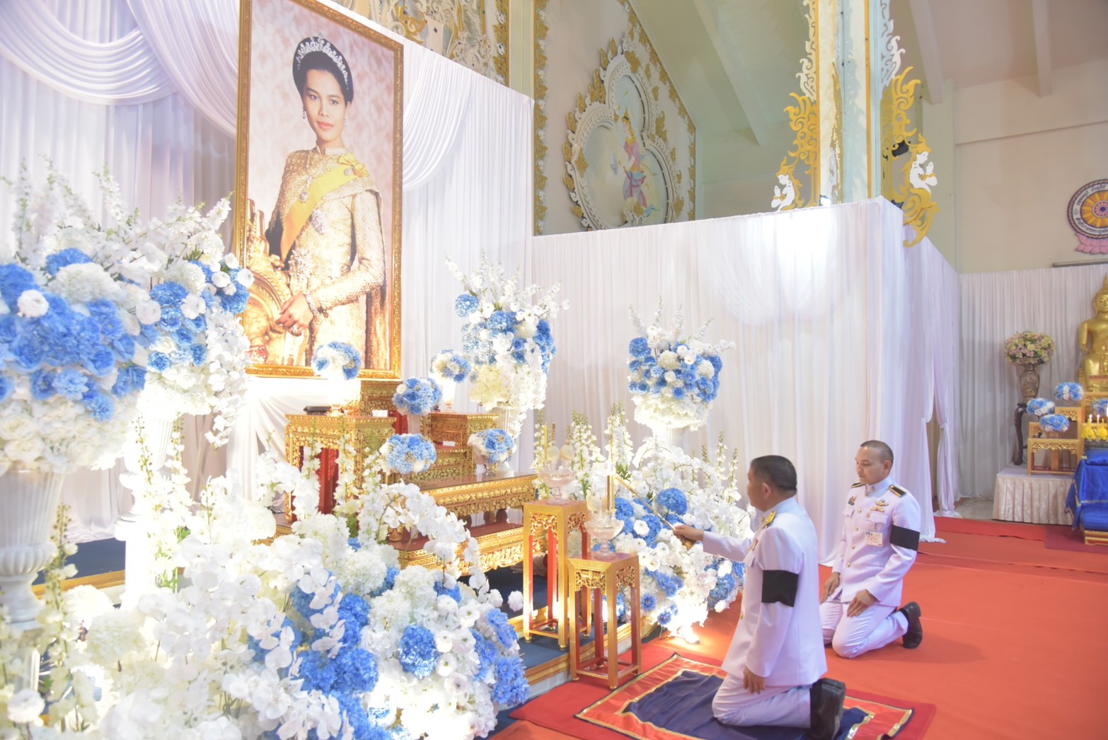 จังหวัดสุพรรณบุรี จัดพิธีบำเพ็ญกุศลทักษิณานุประทานอุทิศถวายพระราชกุศลแด่สมเด็จพระนางเจ้าสิริกิติ์ พระบรมราชินีนาถ พระบรมราชชนนีพันปีหลวง เสด็จสวรรคตครบปัณรสมวาร (15 วัน)