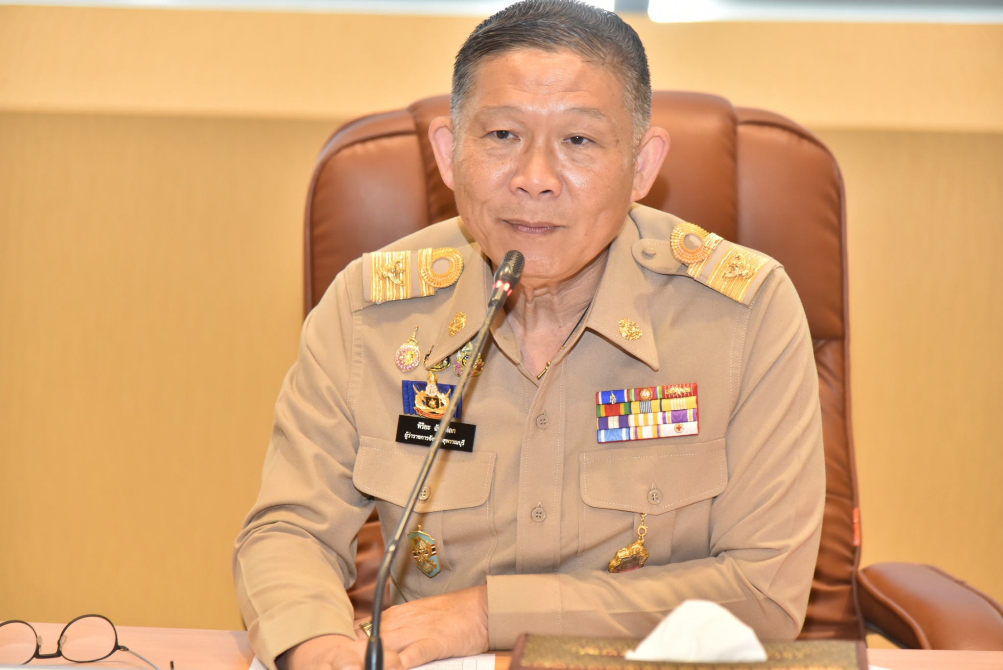 จังหวัดสุพรรณบุรีจัดประชุมคณะกรมการจังหวัด และหัวหน้าส่วนราชการประจำจังหวัดสุพรรณบุรี ครั้งที่ 10/2569 ประจำเดือนตุลาคม 2569